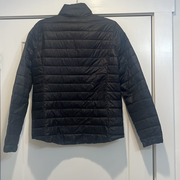 Old navy Active black down puffer coat size medium. - Picture 4 of 9